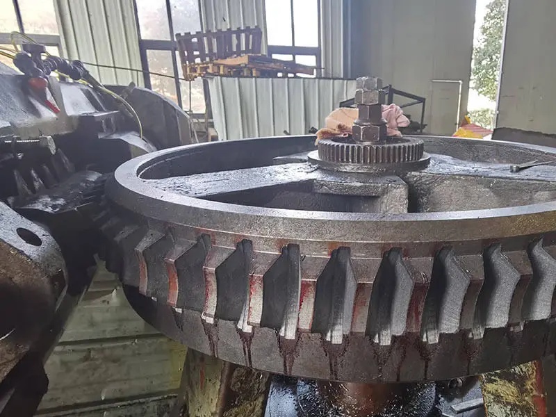 Customized worm shafts for precise industrial applications