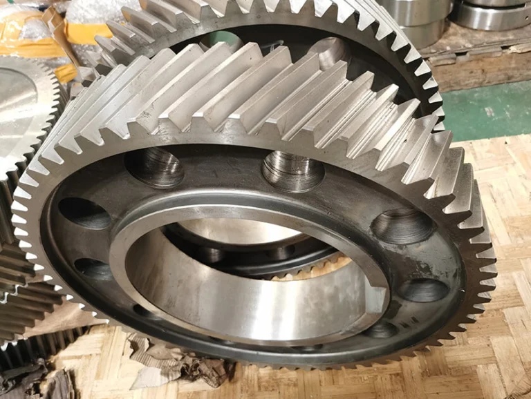 Helical gears optimize load capacity and minimize vibrations