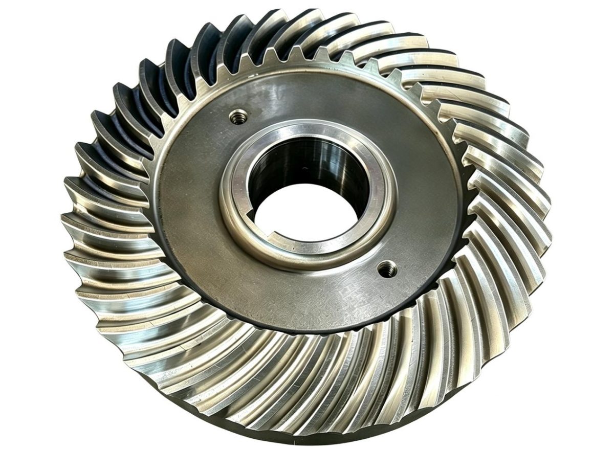 Bevel gears with a helical tooth profile and curved tooth traces